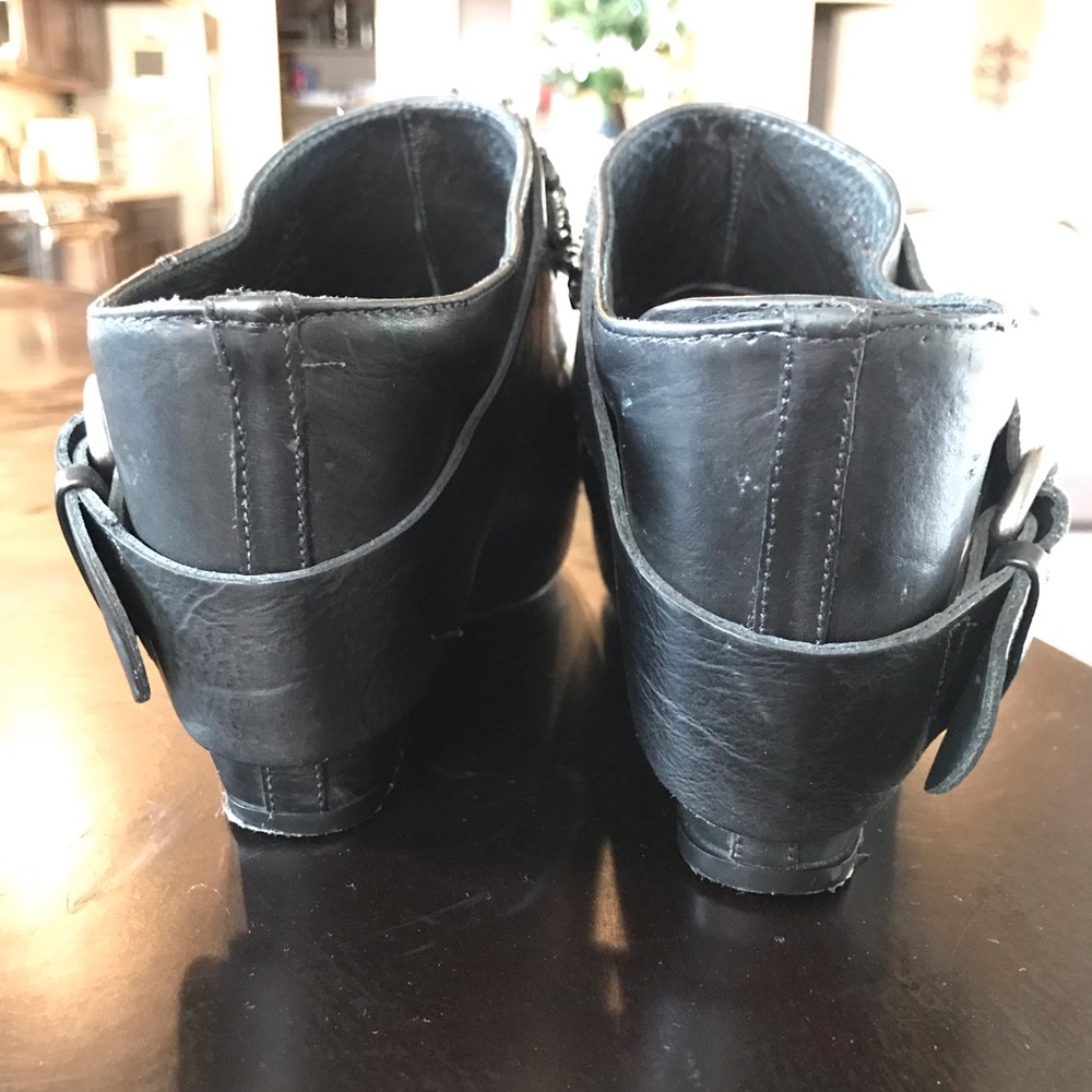 *Final Markdown* Vera Wang Lavender Label Black S… - image 6